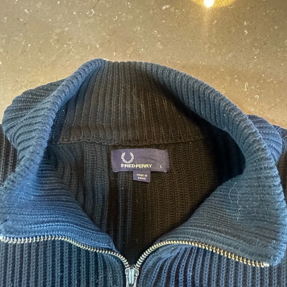 Black Ribbed Zip-Up Jacket - Picture 3 of 3